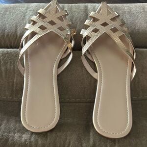 GORGLITTER Women's Hollow Out Embossed Point Toe Sandals. Size 42 NWOT